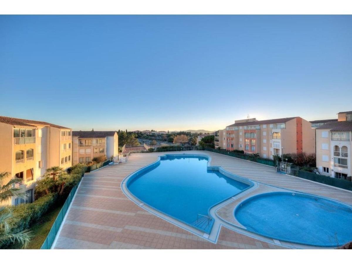 Appartement 2 Pieces, 4 Couchages Avec Piscine, Proche Commerces Et Theatre Romain A Frejus - Fr-1-226A-366 Exterior foto